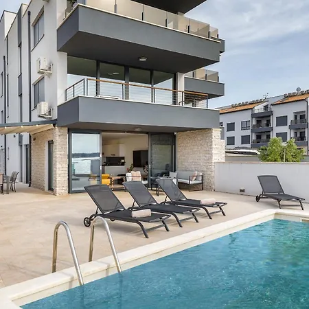 Apartment Infinity *