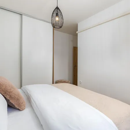 Apartment Infinity *