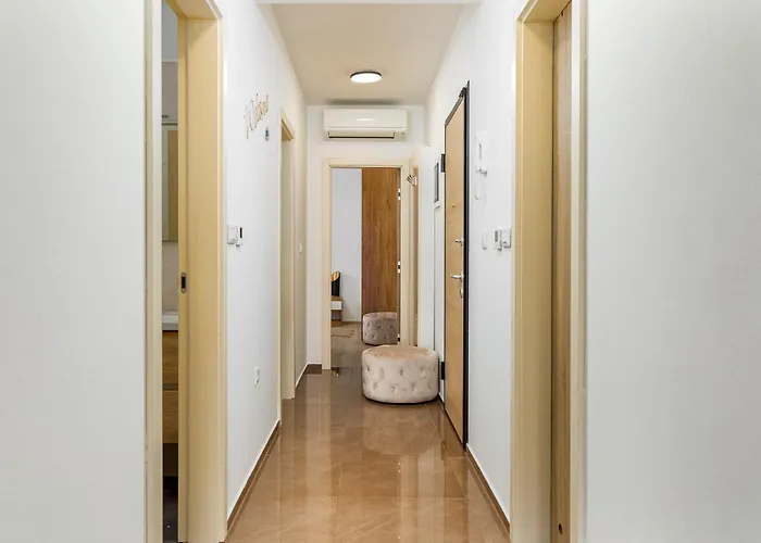 Apartament Infinity *